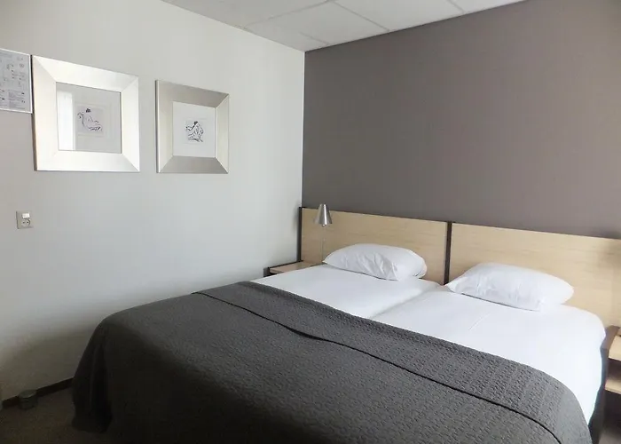 Charme Overbosch فندق 3*