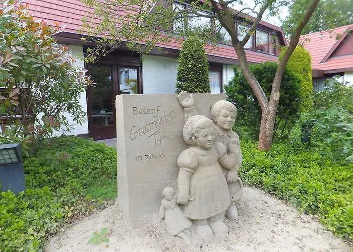 Charme Overbosch فندق 3*