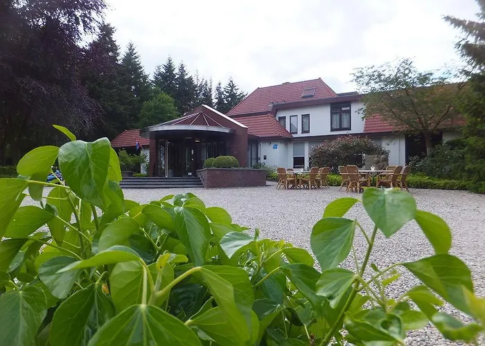 Charme Overbosch فندق